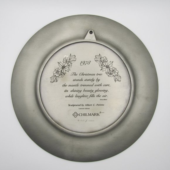 Chilmark 3D Pewter Plate 1978 Christmas Tree with Family #1507 - Picture 2 of 2